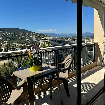 My Resid Cannes Vue Marina Et Vue Montagne