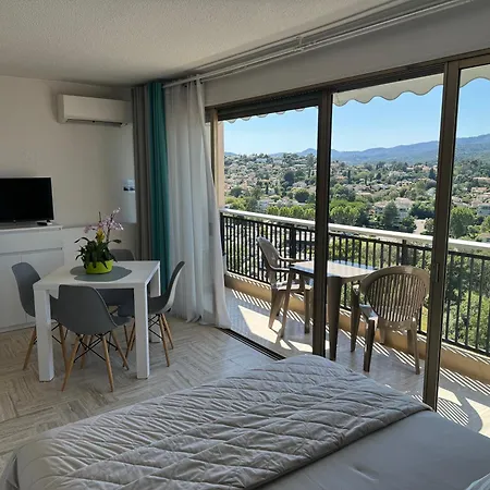 My Resid Cannes Vue Marina Et Vue Montagne דירה מאנדליה-לה-נאפול